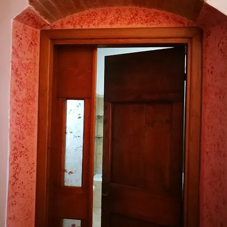 Giaggiolo Viola Apartment